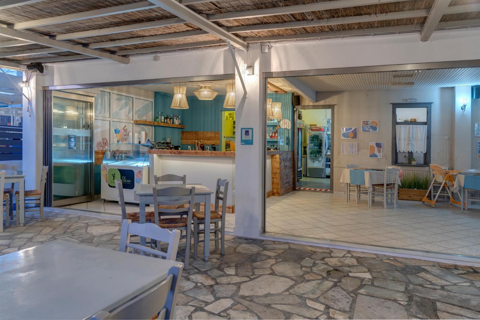Hotel Kamelo Vari  Bagian luar foto